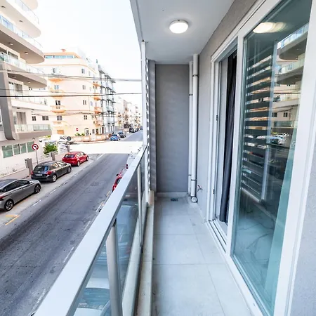 New, Stylish And Modern 1br