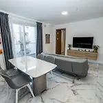 New, Stylish And Modern 1br - By Hostmt דירה *
