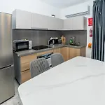 דירה New, Stylish And Modern 1br - By Hostmt *