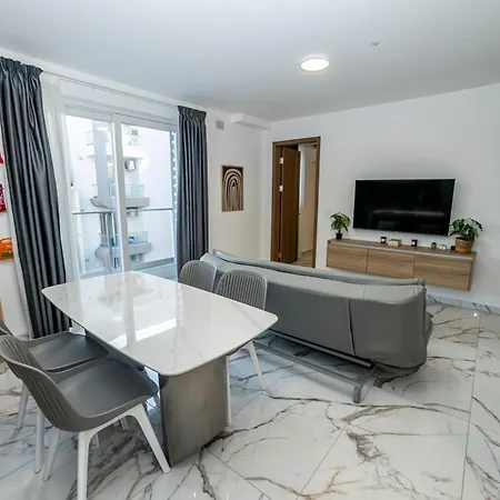 New, Stylish And Modern 1br - By Hostmt Apartment *