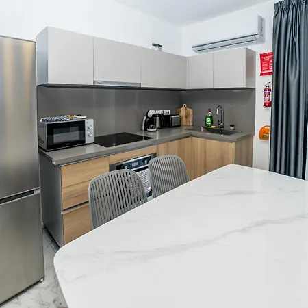Apartment New, Stylish And Modern 1br - By Hostmt *